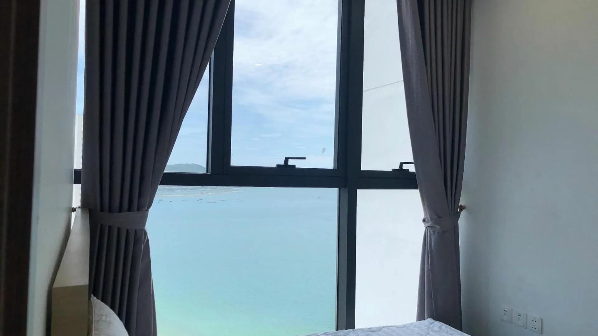 Scenia Bay Oceanfront By Housing Apartment Nha Trang 0*,  Vietnam