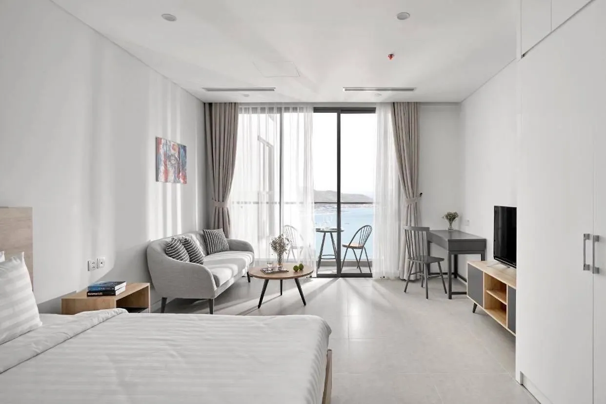 Апартаменты Scenia Bay Oceanfront By Housing Нячанг