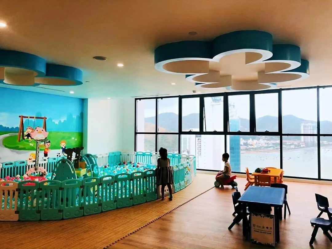 Апартаменты Scenia Bay Oceanfront By Housing Нячанг
