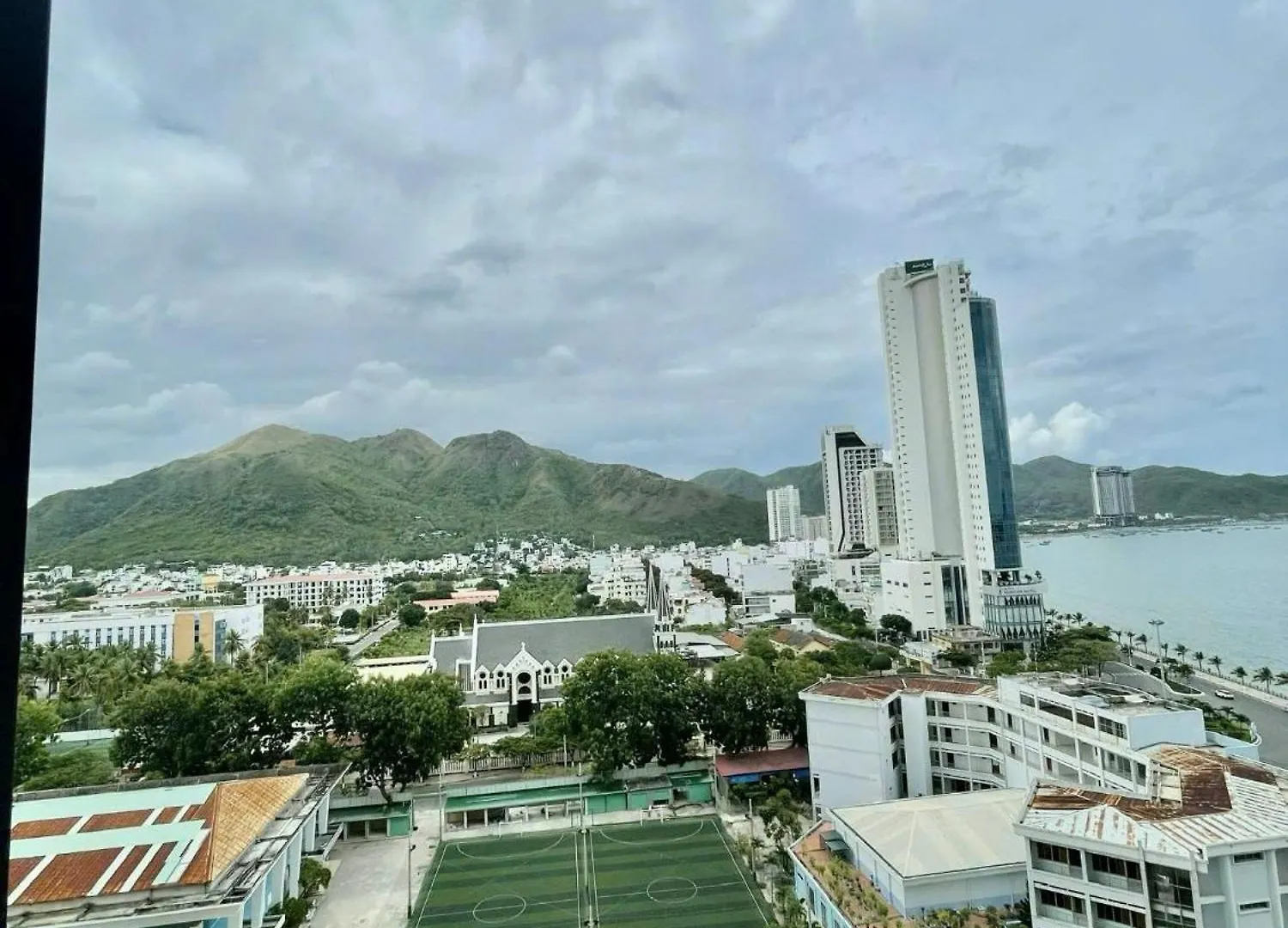 Scenia Bay Oceanfront By Housing Apartment Nha Trang