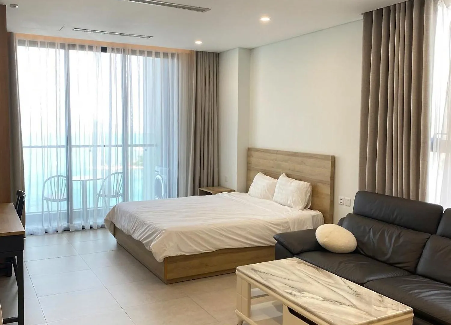 Scenia Bay Oceanfront By Housing Apartment Nha Trang