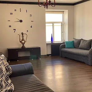 https://viacheslava-chornovola-avenue-21-1.hotelslviv.net