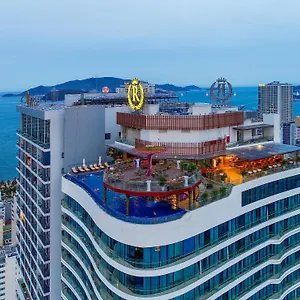 5* Hotel Regalia Gold